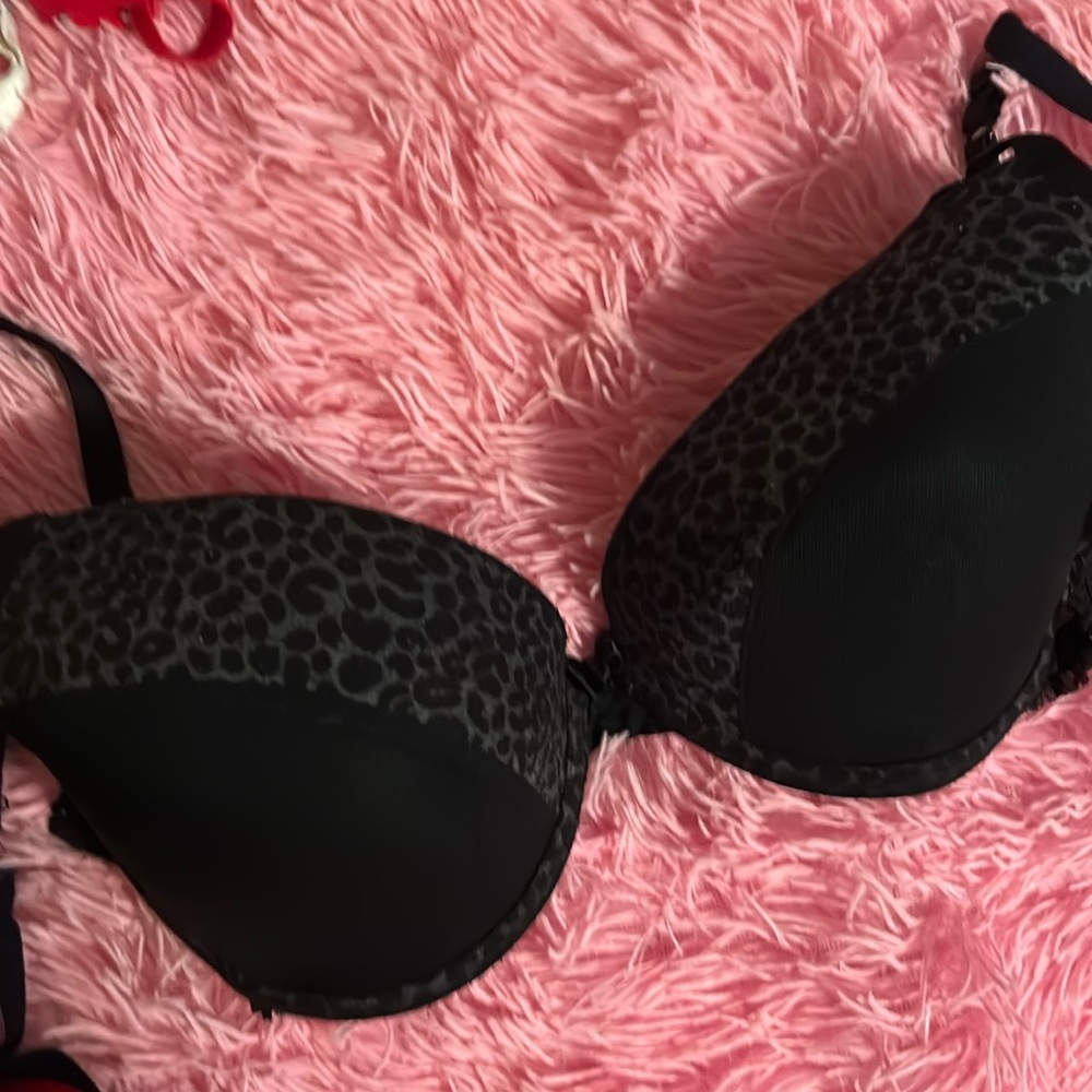 Black leopard design bra